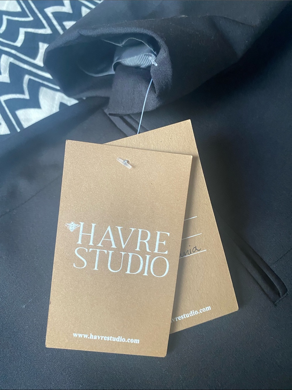 Havre Studio Oversized Blazer with Back Button Detail - Picture 10 of 13